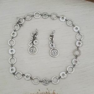 Necklace and earrings set